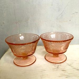 Set of two pink vintage coupe glasses